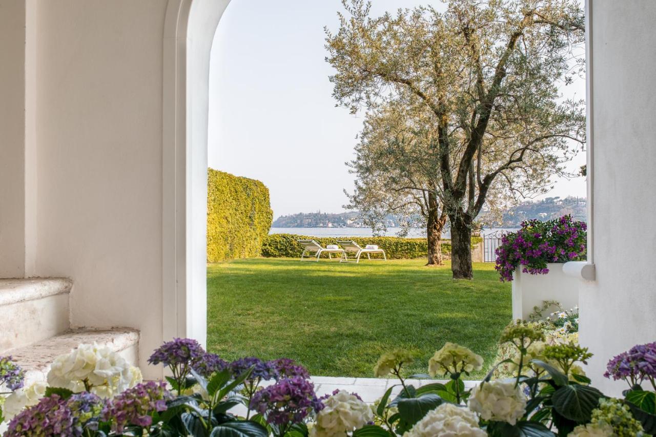Luxury Lake View Apartments Salò Eksteriør billede