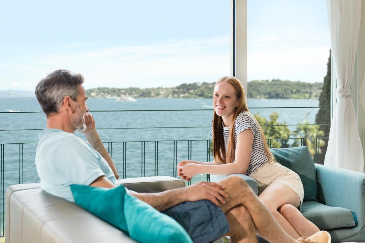 Luxury Lake View Apartments Salò Eksteriør billede